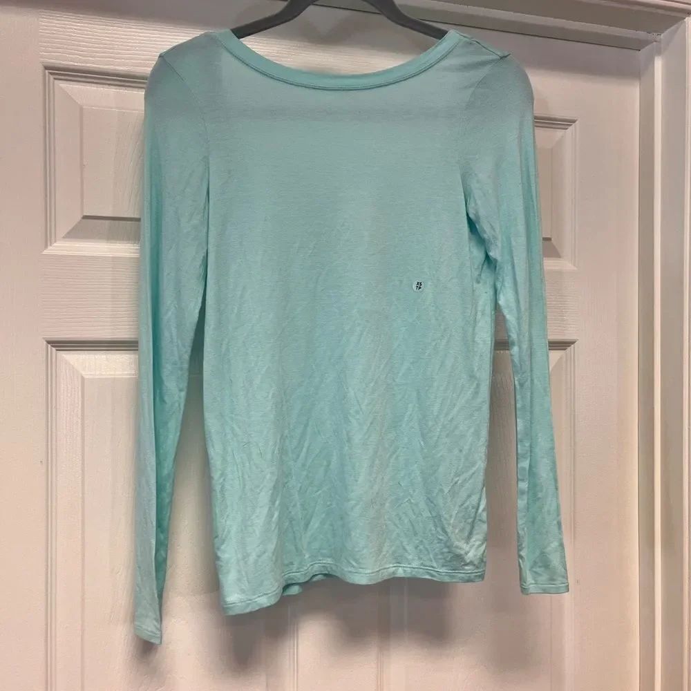 Aerie Long Sleeve Low Back Aqua Blue T-Shirt sz XS NWT